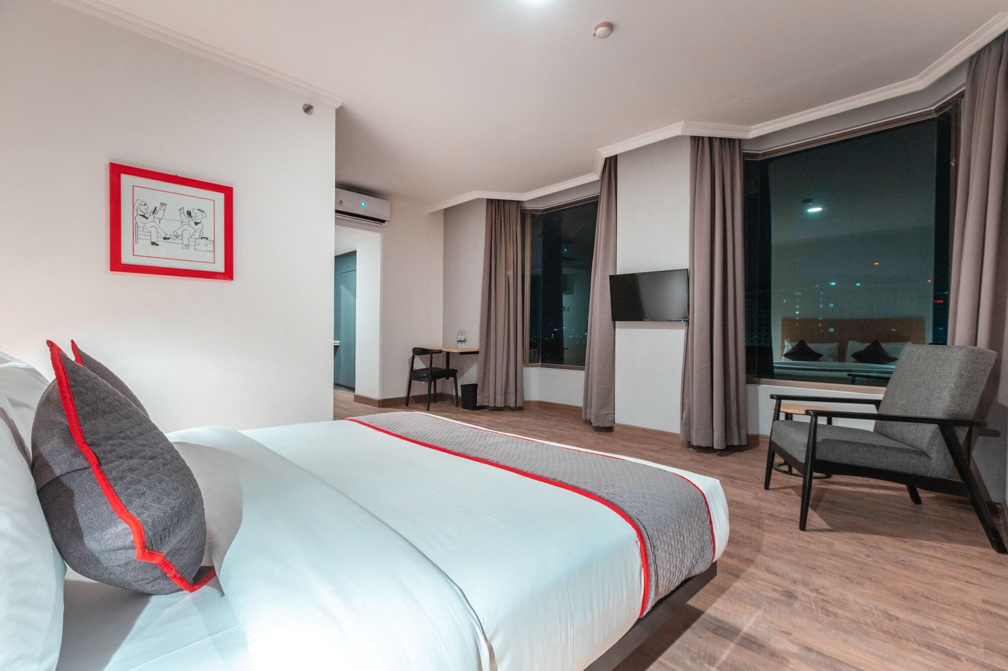 Hotel Oyo Townhouse 2 Gunung Sahari Near Rs Hermina Kemayoran 3*