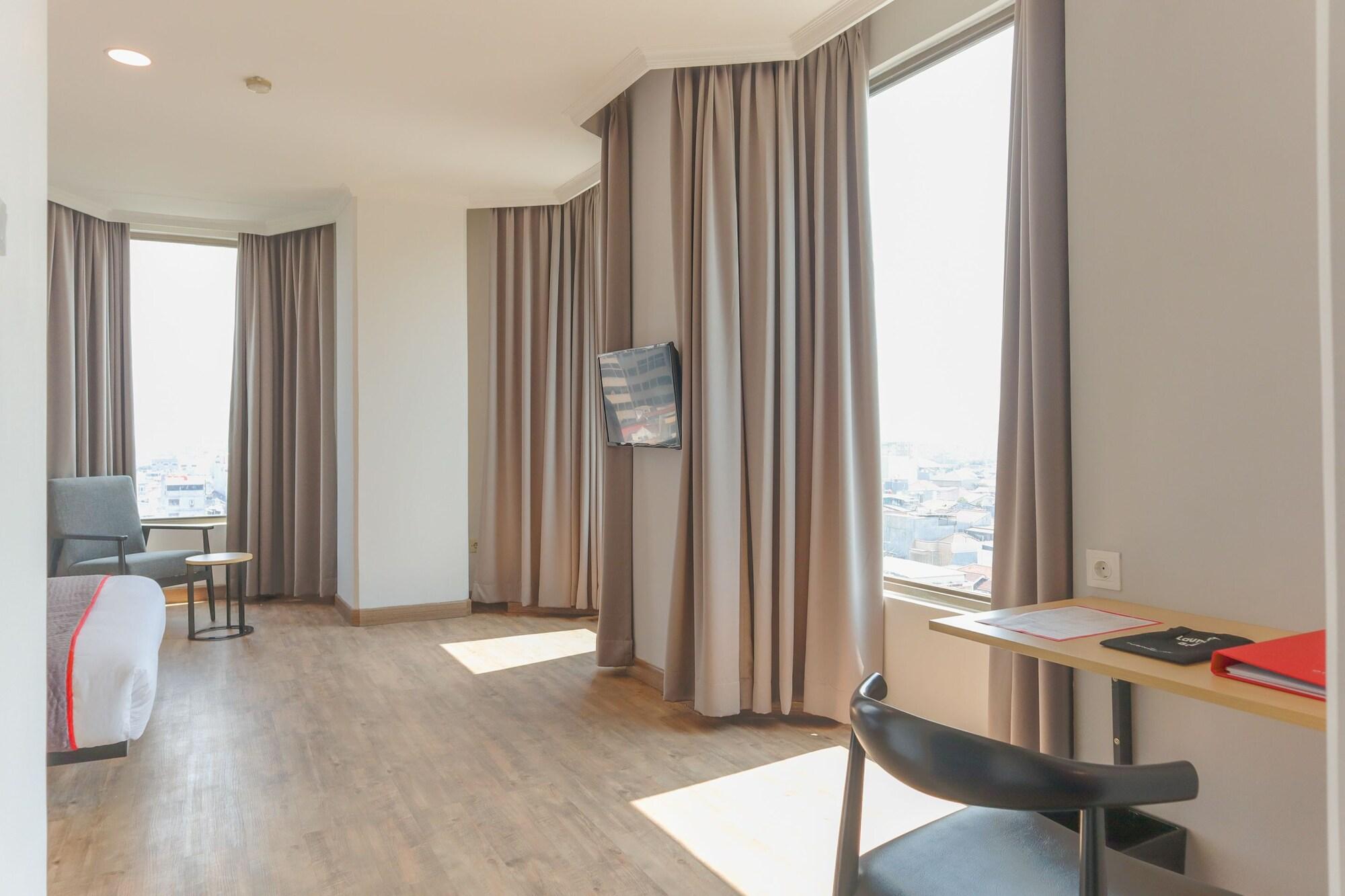 Oyo Townhouse 2 Gunung Sahari Near Rs Hermina Kemayoran Jakarta