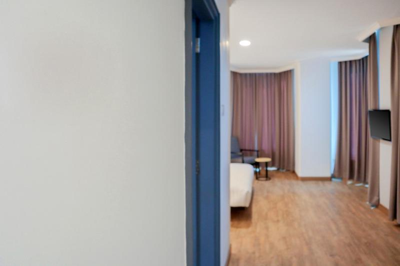 Hotel Oyo Townhouse 2 Gunung Sahari Near Rs Hermina Kemayoran Jakarta