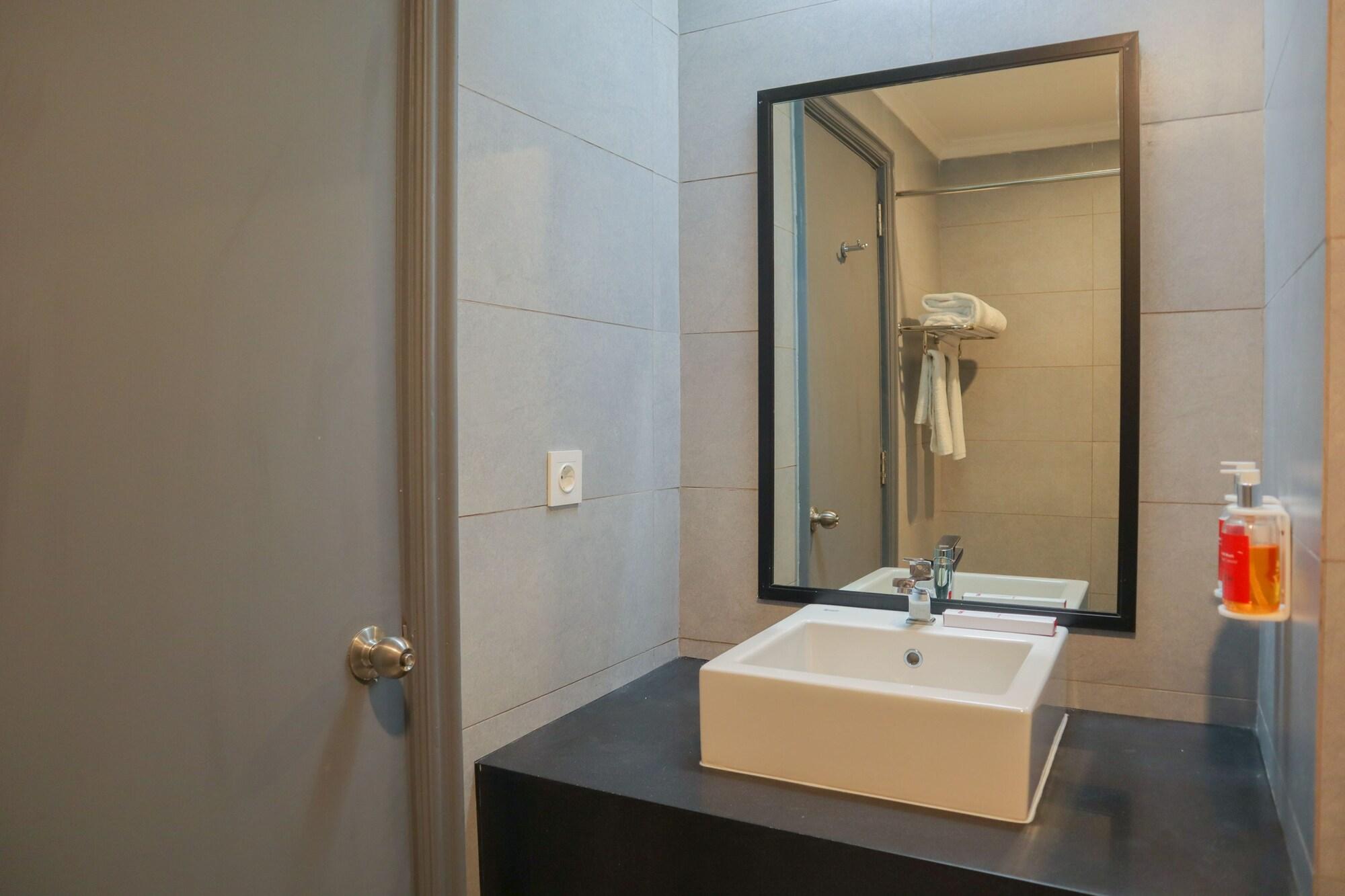 Super Oyo Townhouse 2 Gunung Sahari Jakarta